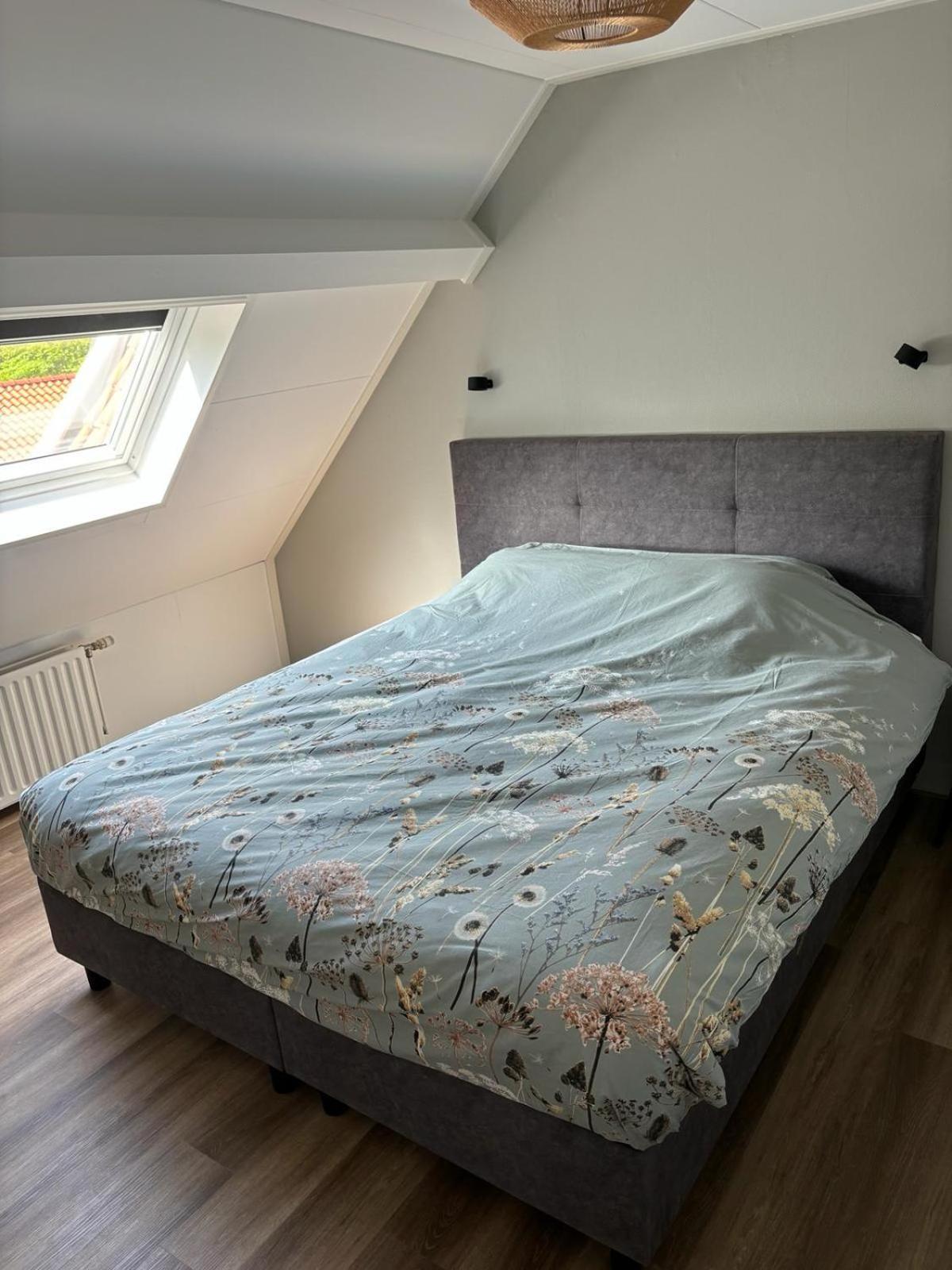 Vakantiehuis Klaartje Kip Voor 4 Personen, Landelijk Gelegen! Enschede Bagian luar foto
